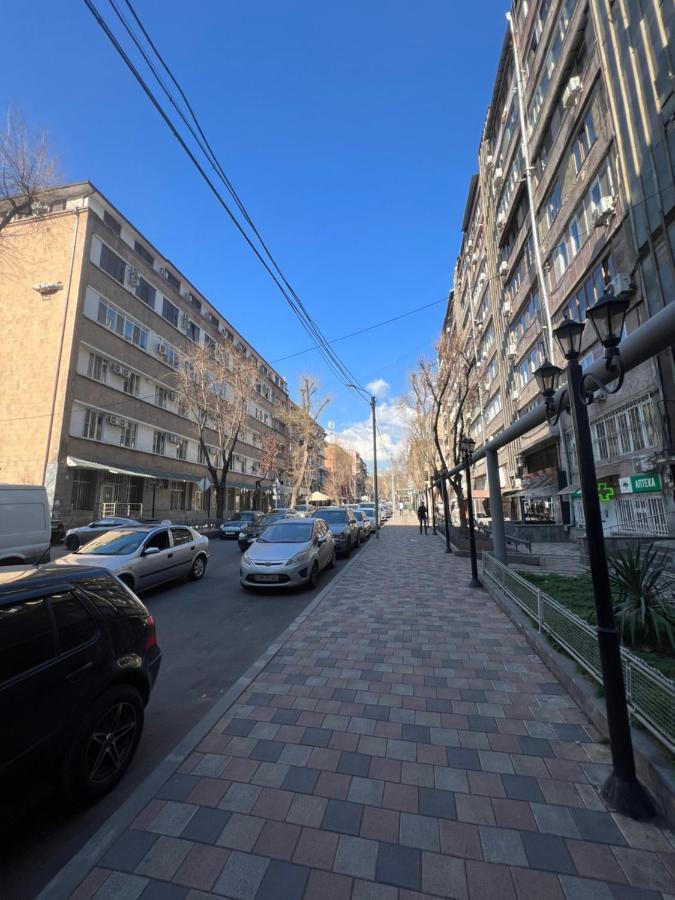 Hotel N1 Guest Hause Erywań Zewnętrze zdjęcie